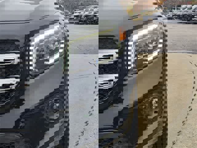 Used 2023 Mercedes-Benz GLB 250 image 10