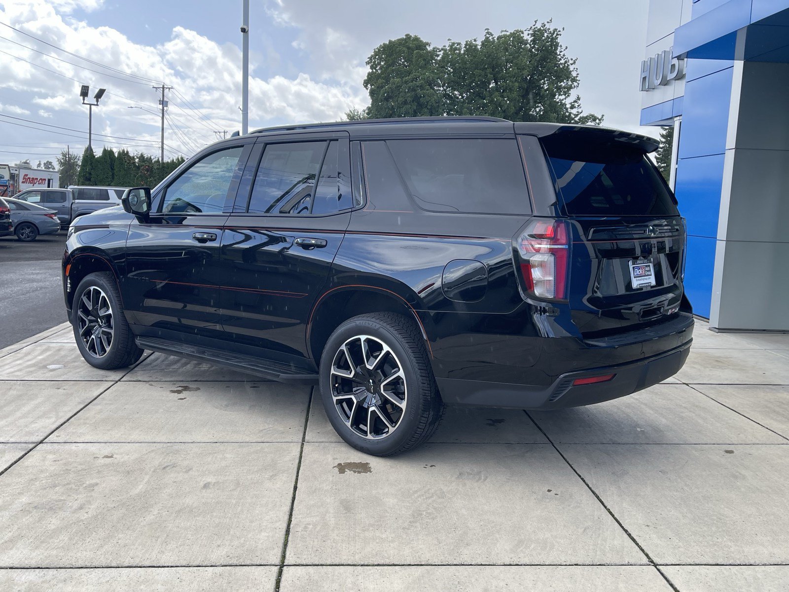 Used 2023 Chevrolet Tahoe RST AWD/4WD image 3