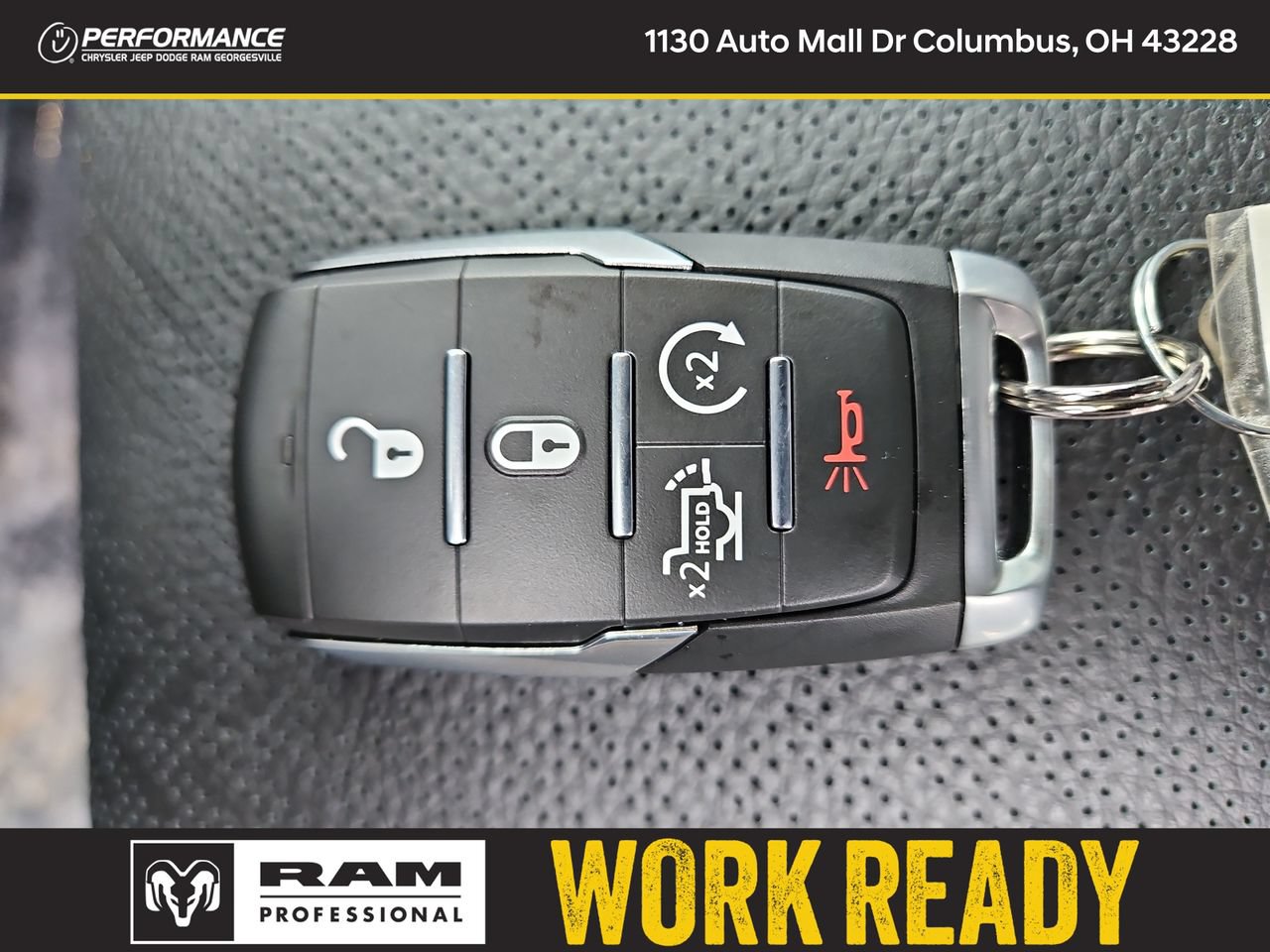 New 2026 RAM 2500 Laramie AWD/4WD image 36