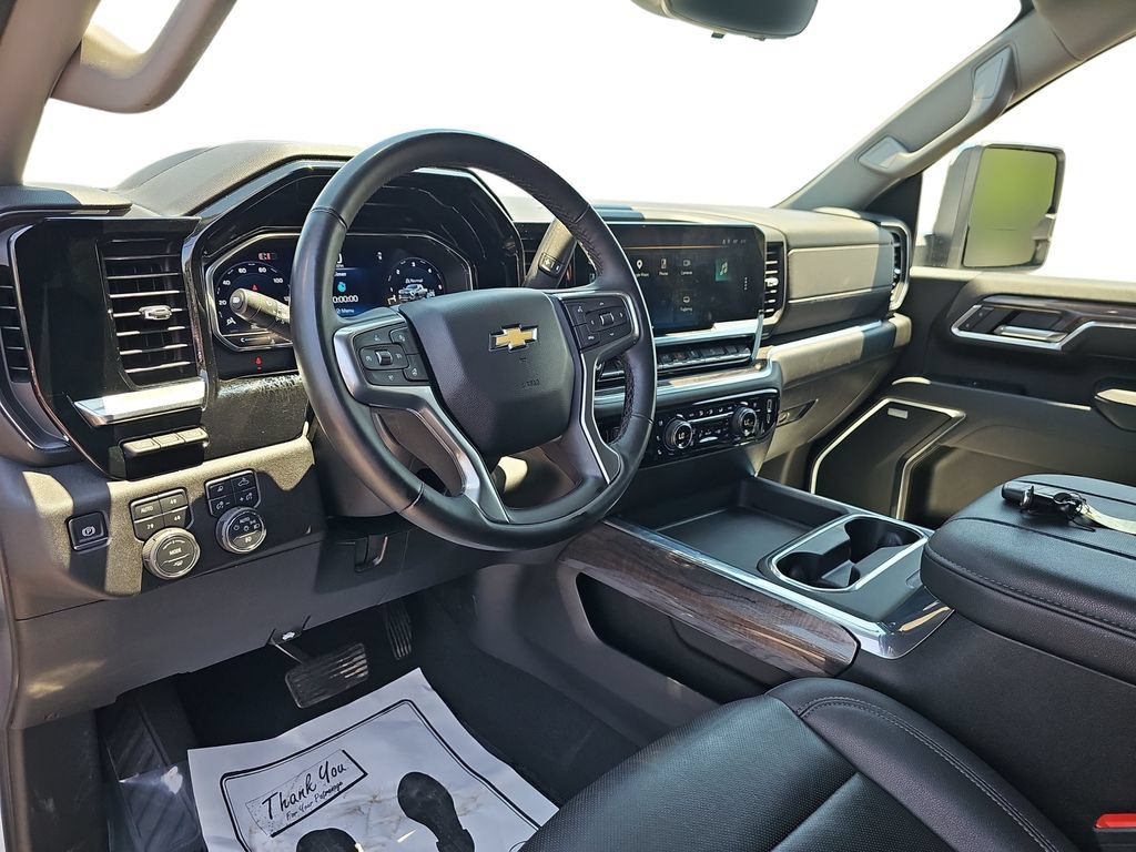 Used 2025 Chevrolet Silverado 2500 LTZ w/ LTZ Premium Package AWD/4WD image 16