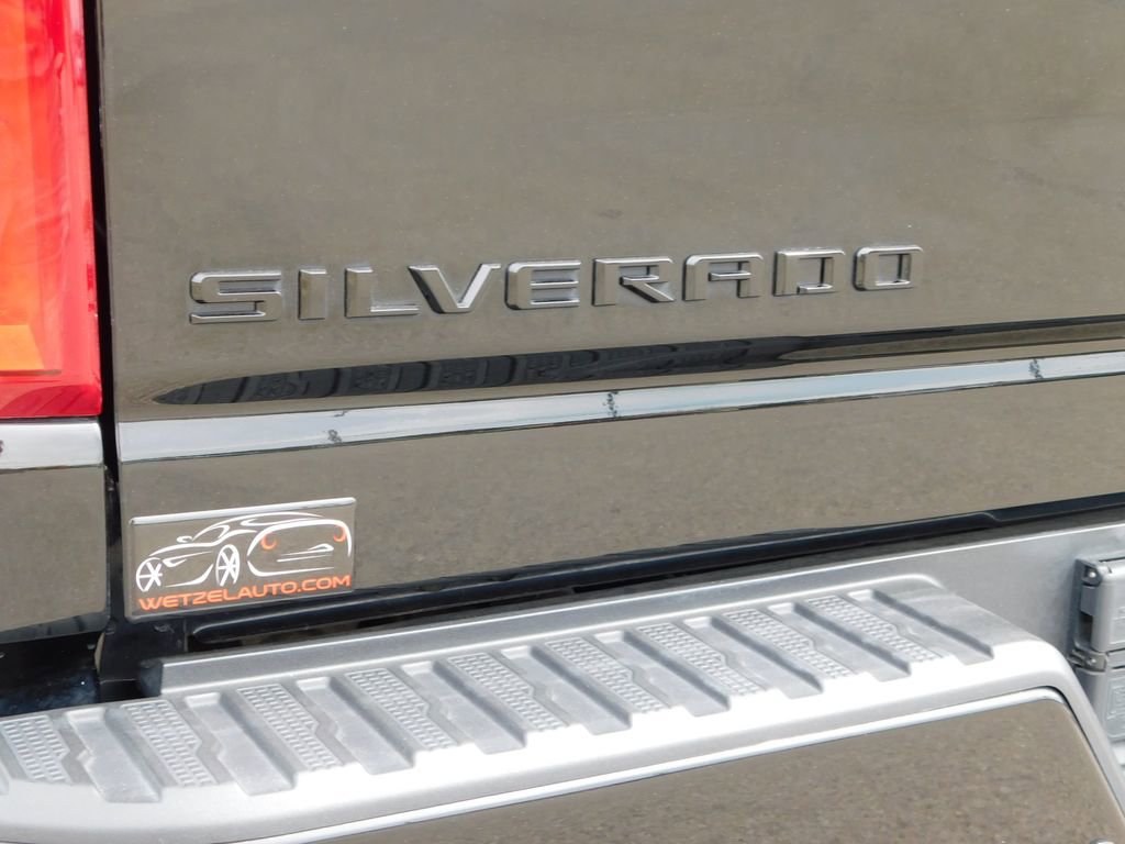 Used 2024 Chevrolet Silverado 2500 LTZ w/ LTZ Plus Package image 44