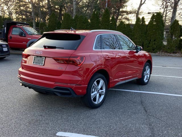 Certified 2023 Audi Q3 2.0T Premium w/ Convenience Package image 5