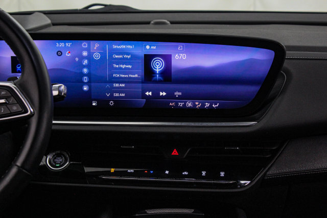 Certified 2024 Buick Envision Preferred AWD/4WD image 21