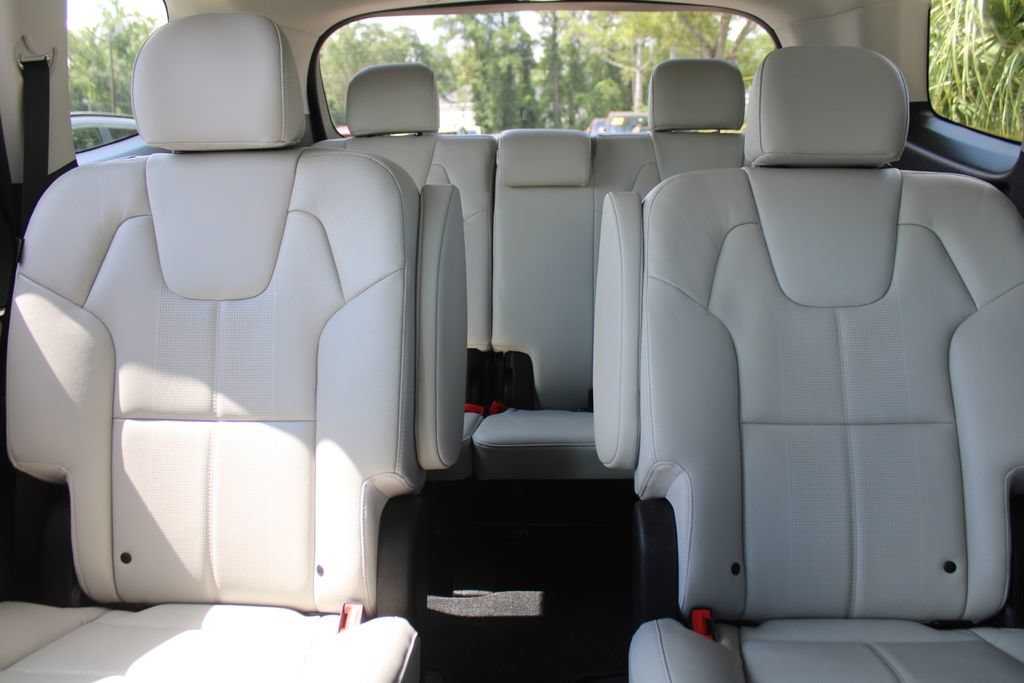 Certified 2024 Kia Telluride EX w/ EX Captain's Chair Package FWD image 62