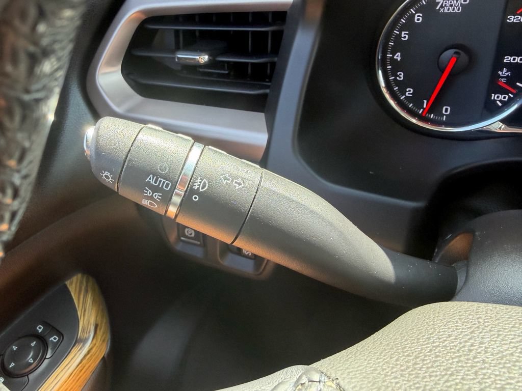 Used 2018 GMC Acadia Denali w/ Technology Package AWD/4WD image 30