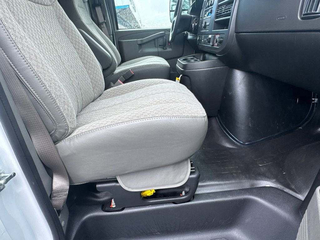 New 2026 Chevrolet Express 3500 w/ Power Convenience Package RWD image 14