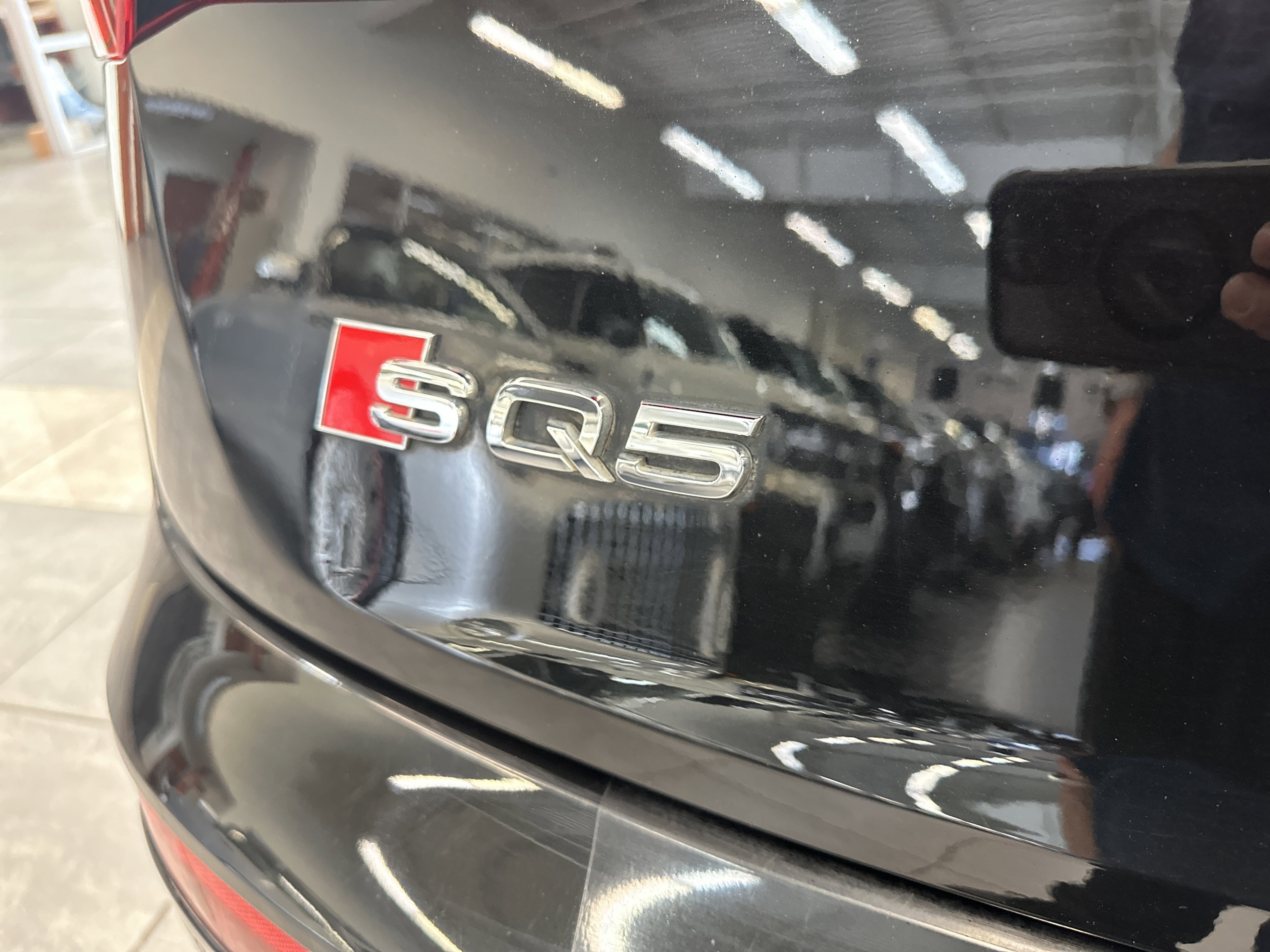 Used 2019 Audi SQ5 Premium Plus w/ Premium Plus Package image 9