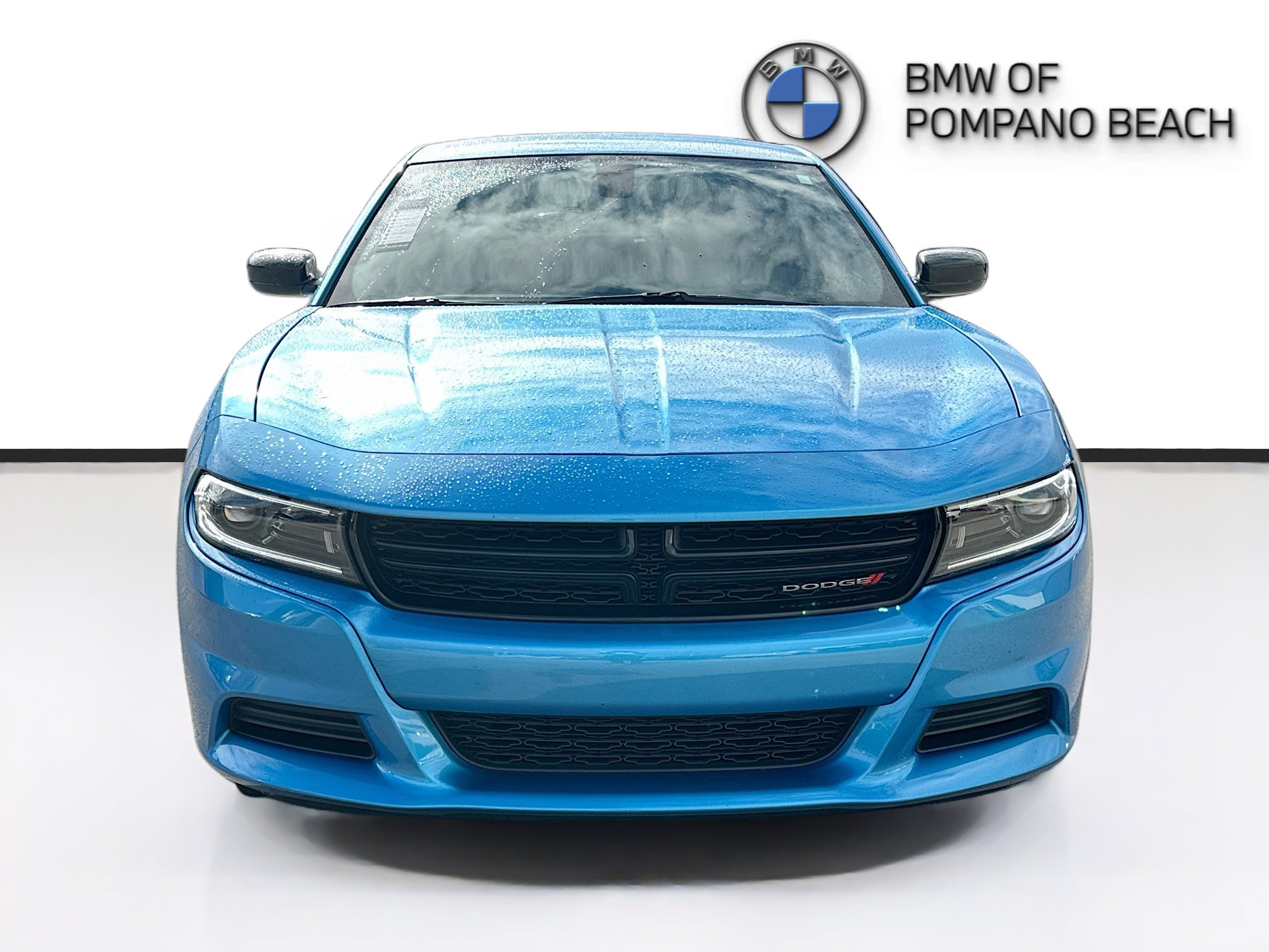 Used 2023 Dodge Charger SXT image 2