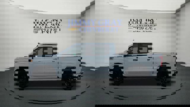 Used 2021 Chevrolet Silverado 1500 Custom w/ Rally Edition image 2