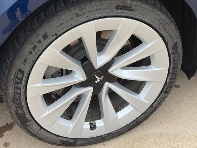 Used 2023 Tesla Model 3 Standard Range RWD image 10