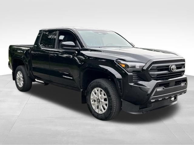 Certified 2025 Toyota Tacoma SR5 AWD/4WD image 7