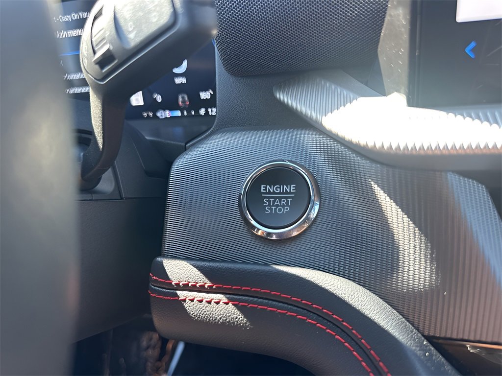 Used 2025 Ford Explorer ST-Line w/ Premium Package image 25