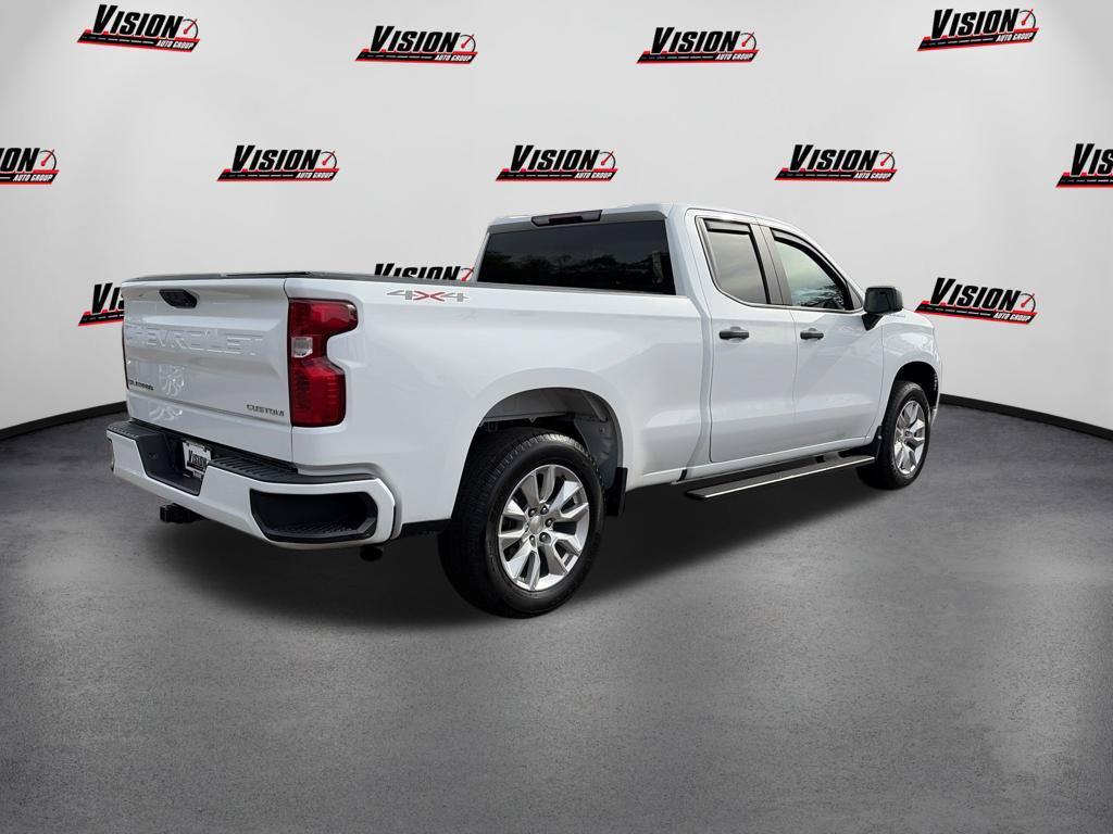 Used 2024 Chevrolet Silverado 1500 Custom AWD/4WD image 5