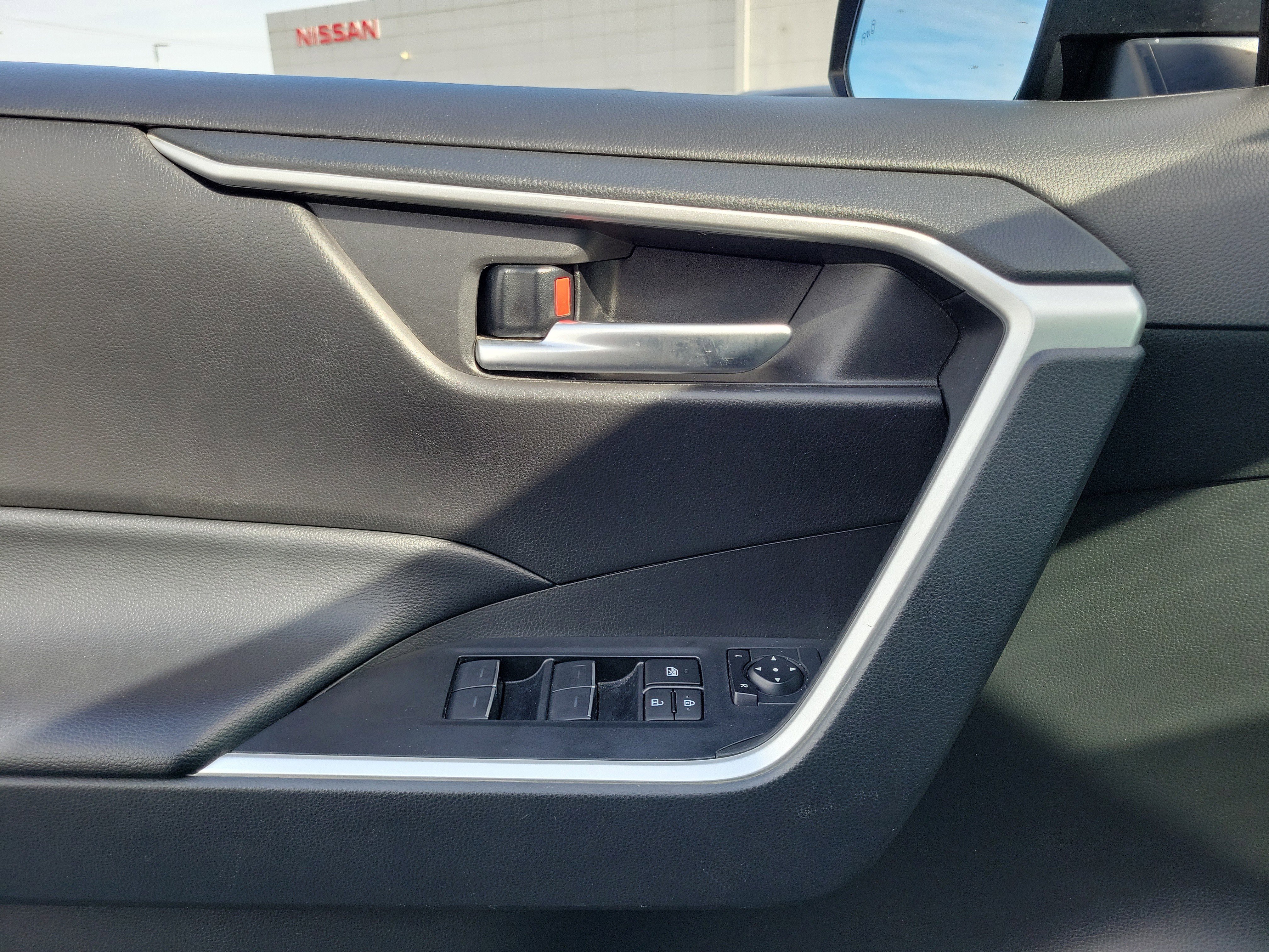 Used 2023 Toyota RAV4 XLE w/ Convenience Package image 17