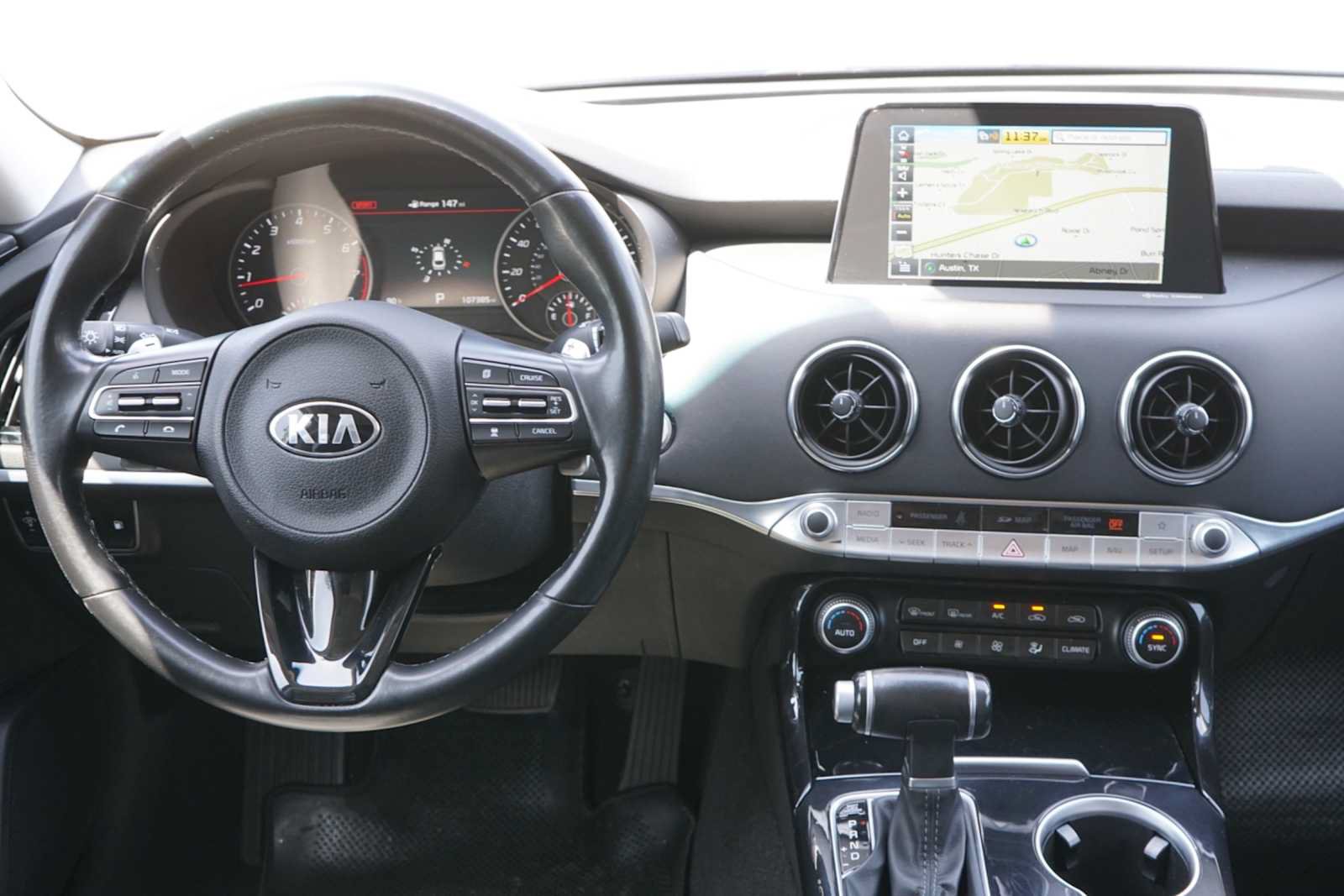 Used 2018 Kia Stinger Premium RWD image 21
