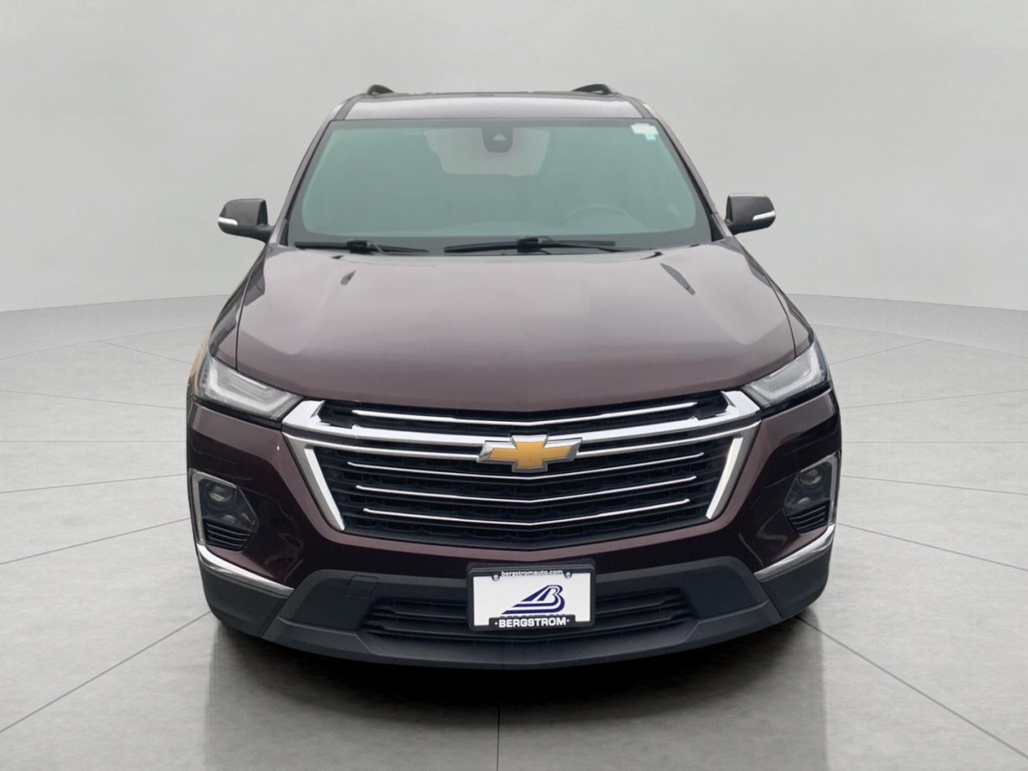Used 2023 Chevrolet Traverse LT AWD/4WD image 2
