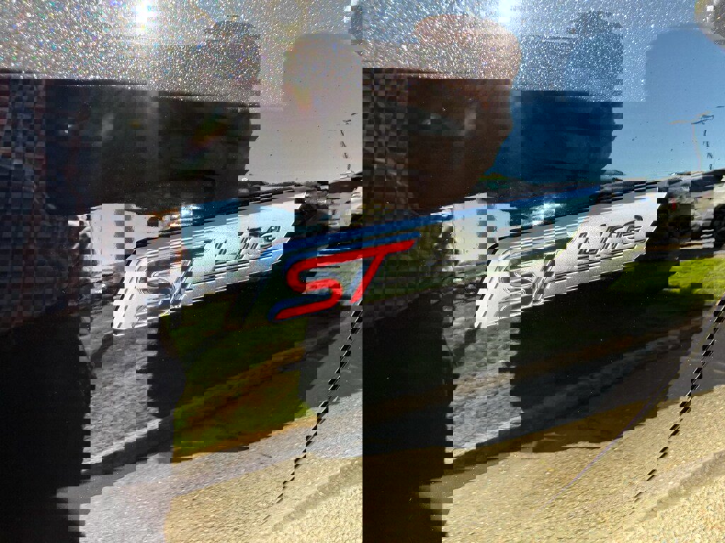 Used 2024 Ford Escape ST-Line w/ Cold Weather Package image 26