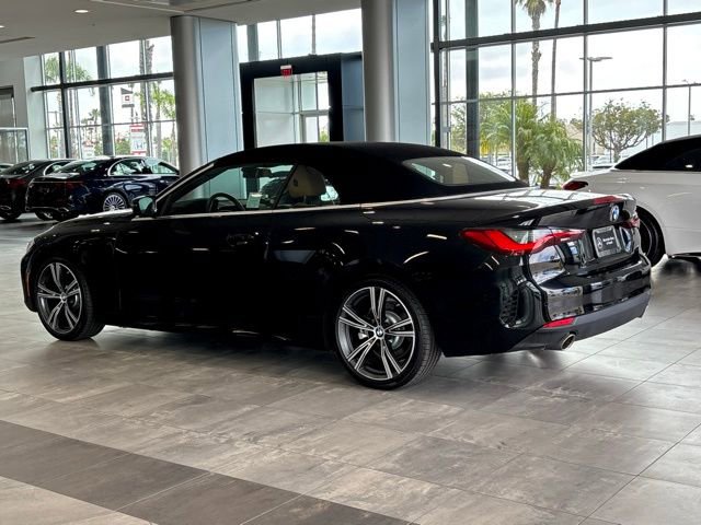 Used 2023 BMW 430i Convertible w/ Premium Package image 11