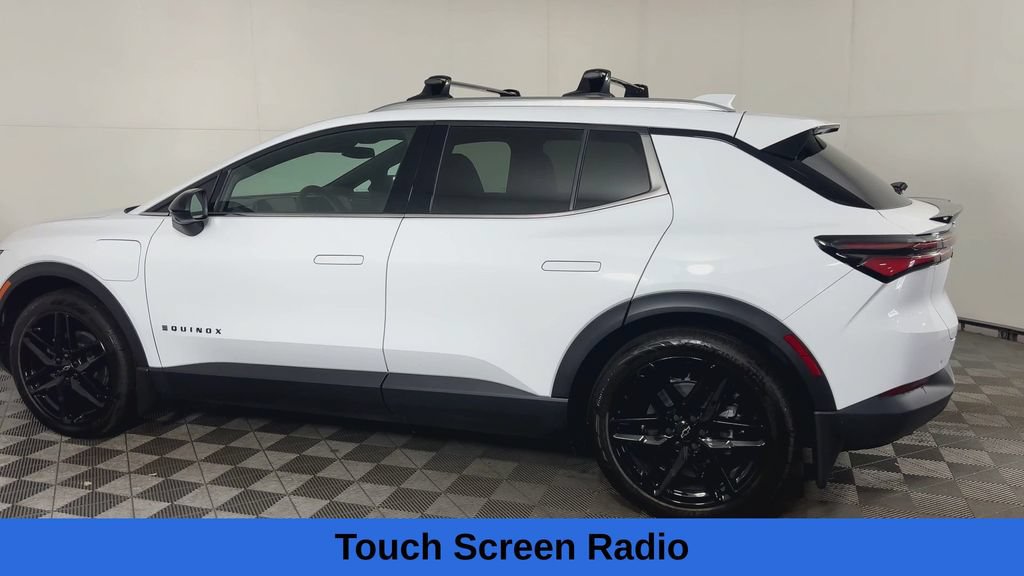 Used 2026 Chevrolet Equinox EV LT w/ LPO, Blackout Package FWD image 10