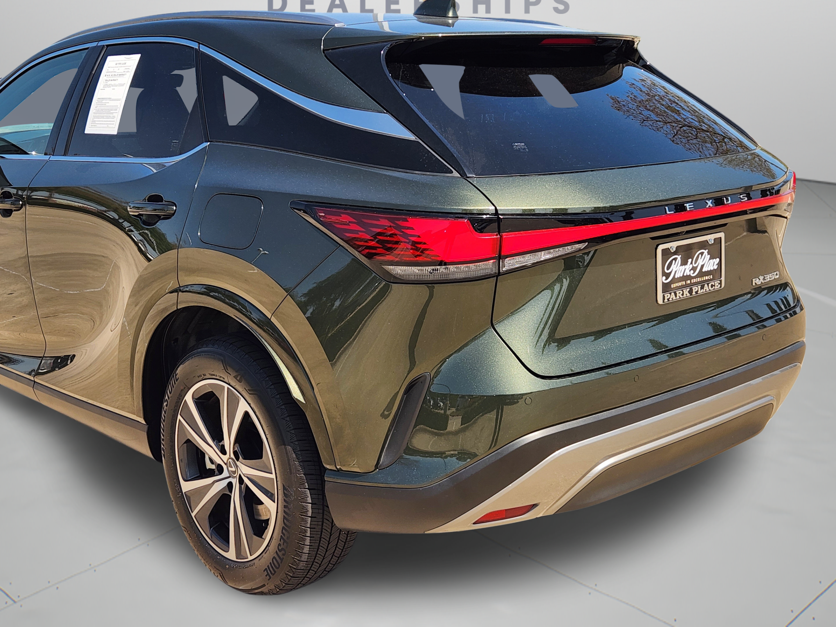 Used 2025 Lexus RX 350 Premium w/ Accessory Package (Z1) FWD image 28