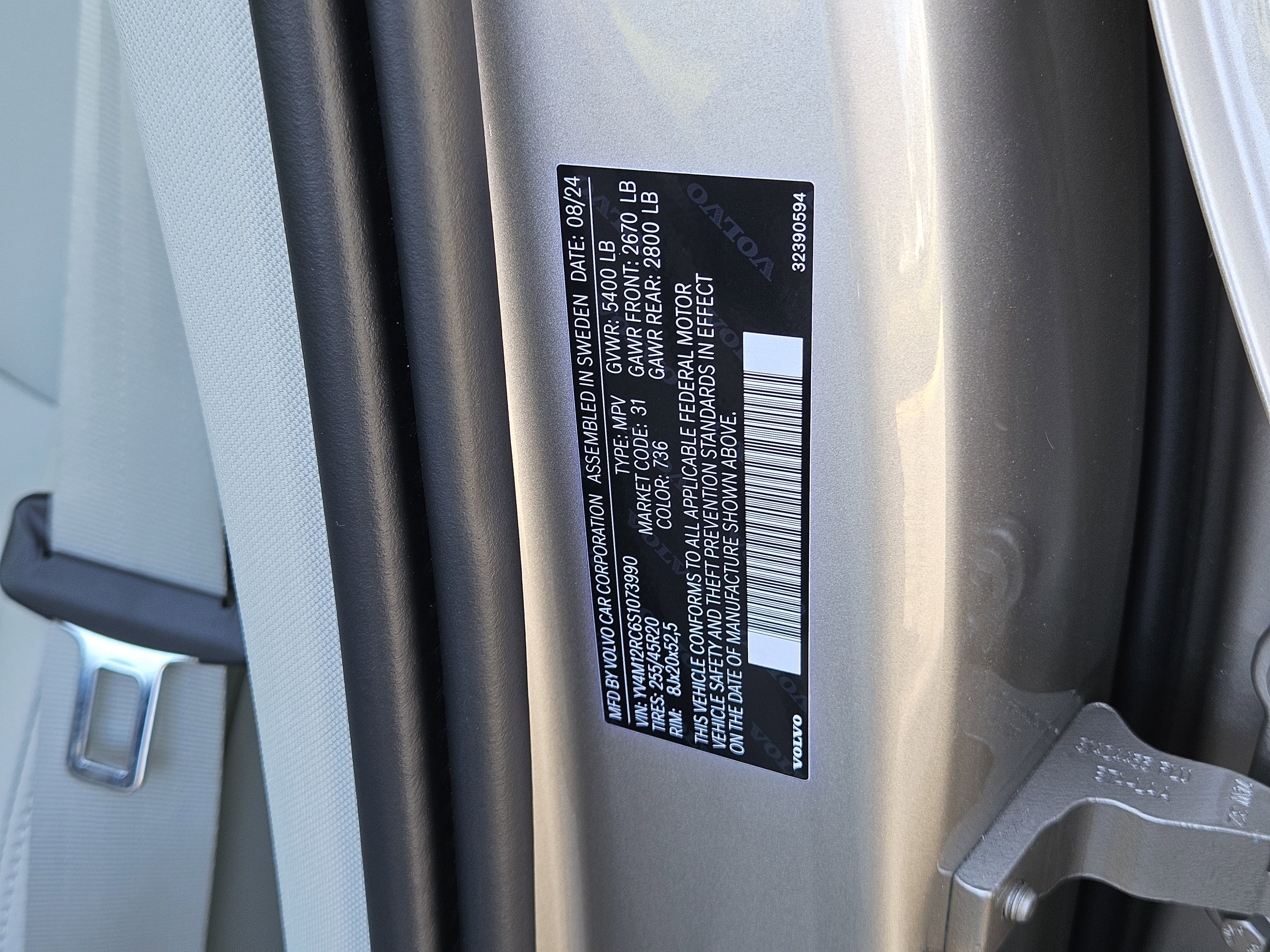 New 2025 Volvo XC60 B5 Plus w/ Protection Package Premier image 36