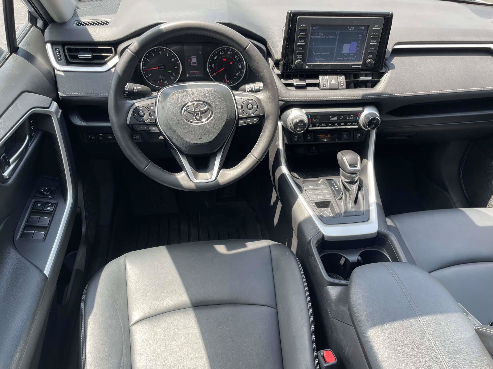 Used 2021 Toyota RAV4 XLE Premium AWD/4WD image 6