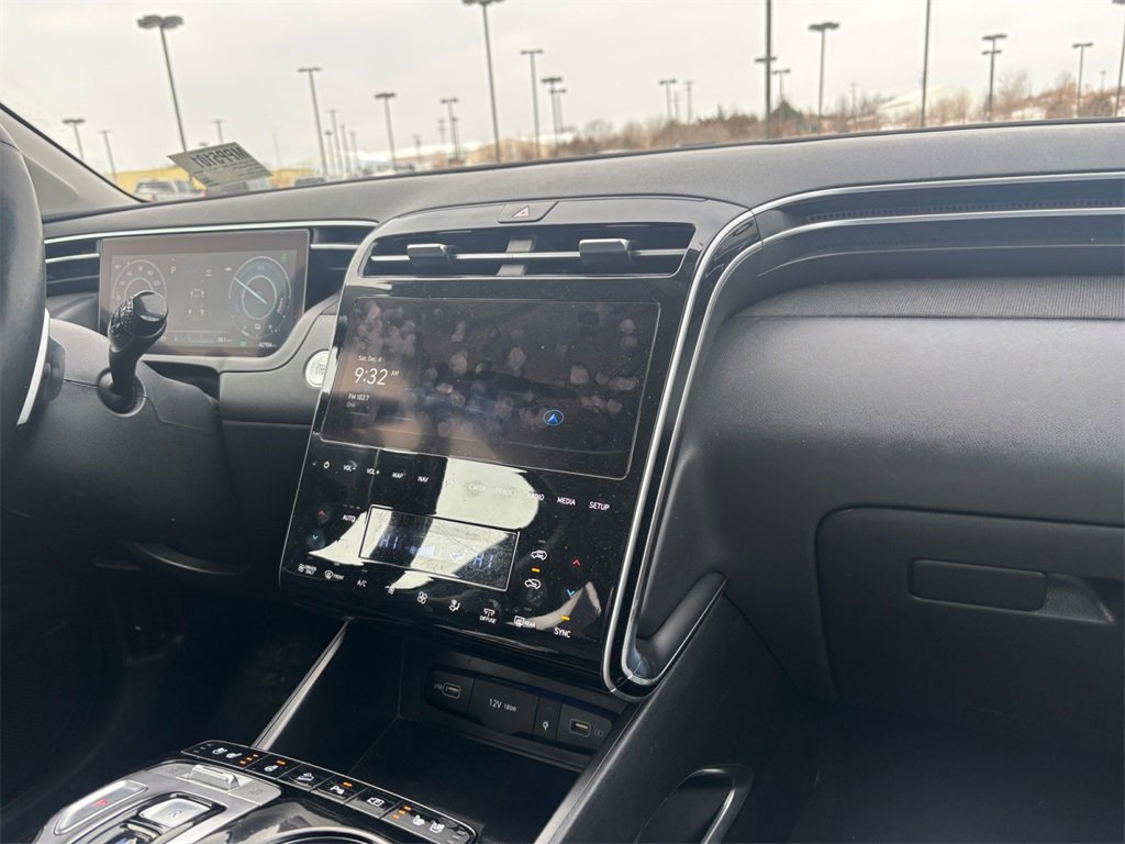 Used 2024 Hyundai Tucson Limited image 18