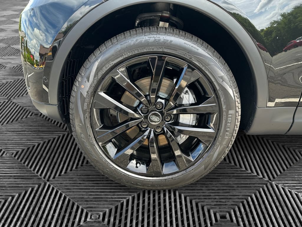 New 2026 Land Rover Discovery S AWD/4WD image 14