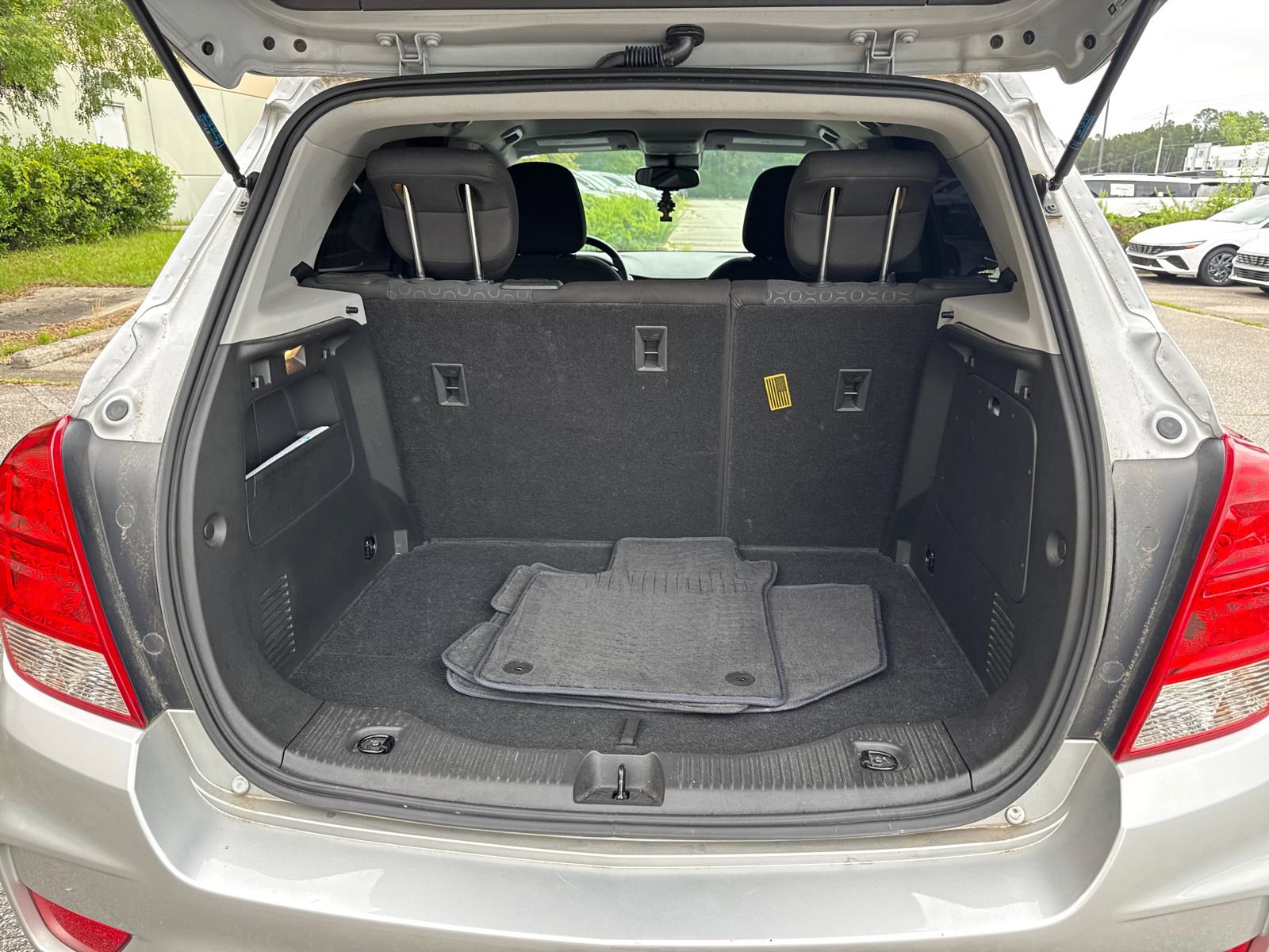 Used 2020 Chevrolet Trax LS w/ Tint and Cruise Package FWD image 18
