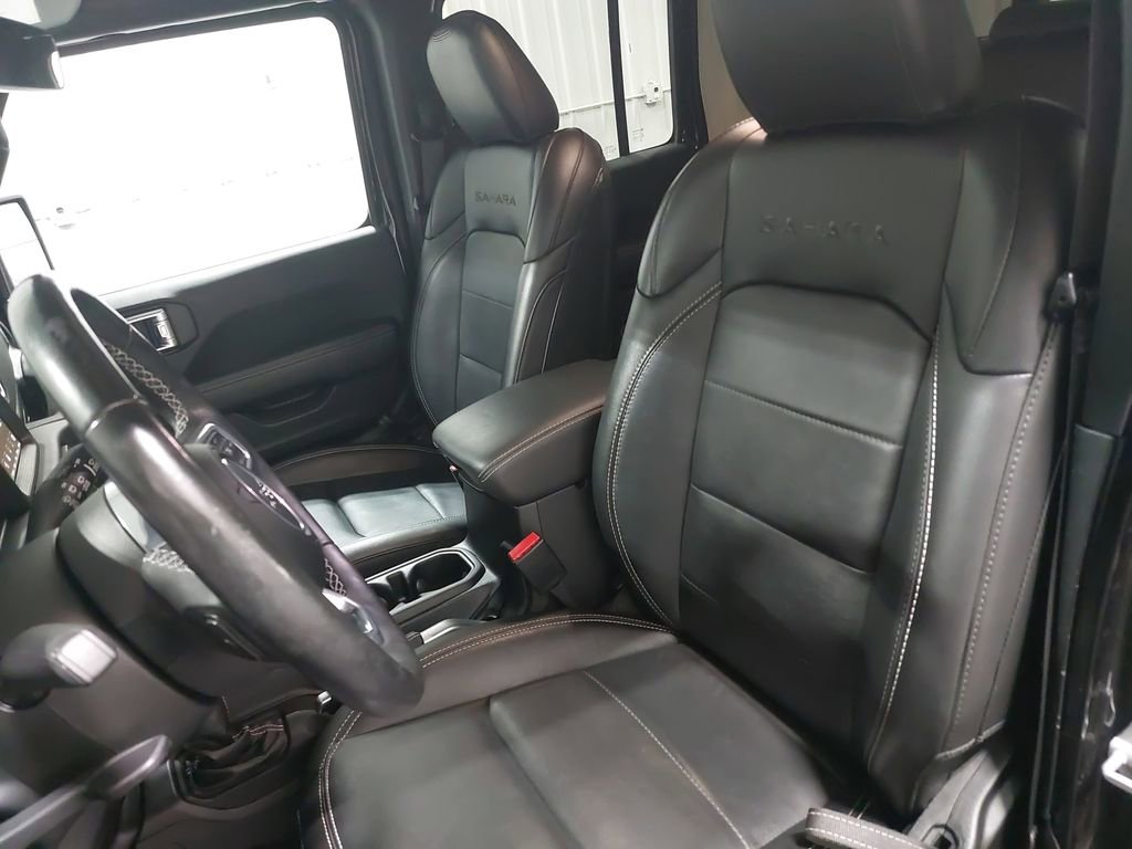 Used 2022 Jeep Wrangler Unlimited Sahara w/ Cold Weather Group image 14