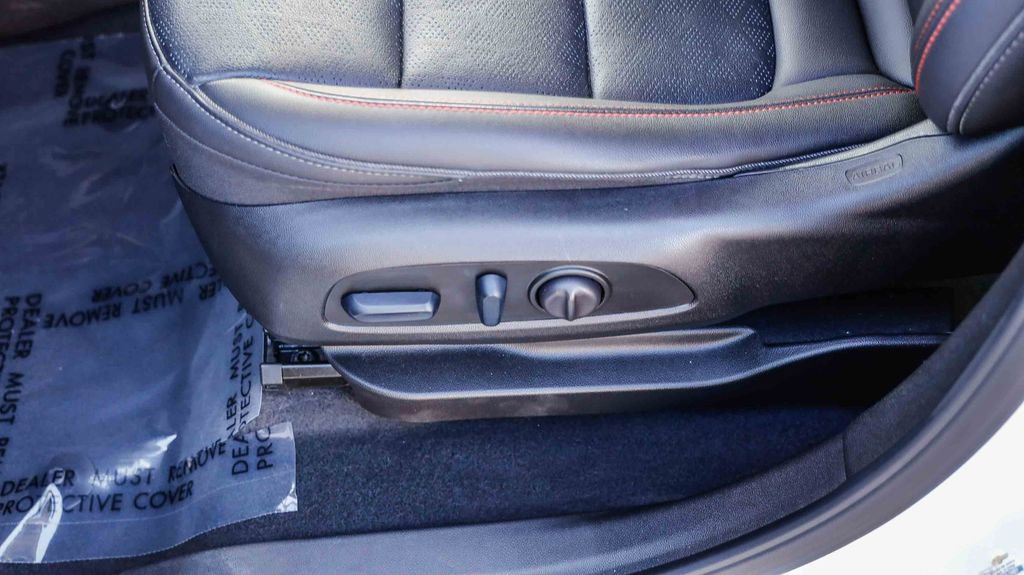 Used 2023 Chevrolet Bolt EUV Premier w/ Redline Edition image 25