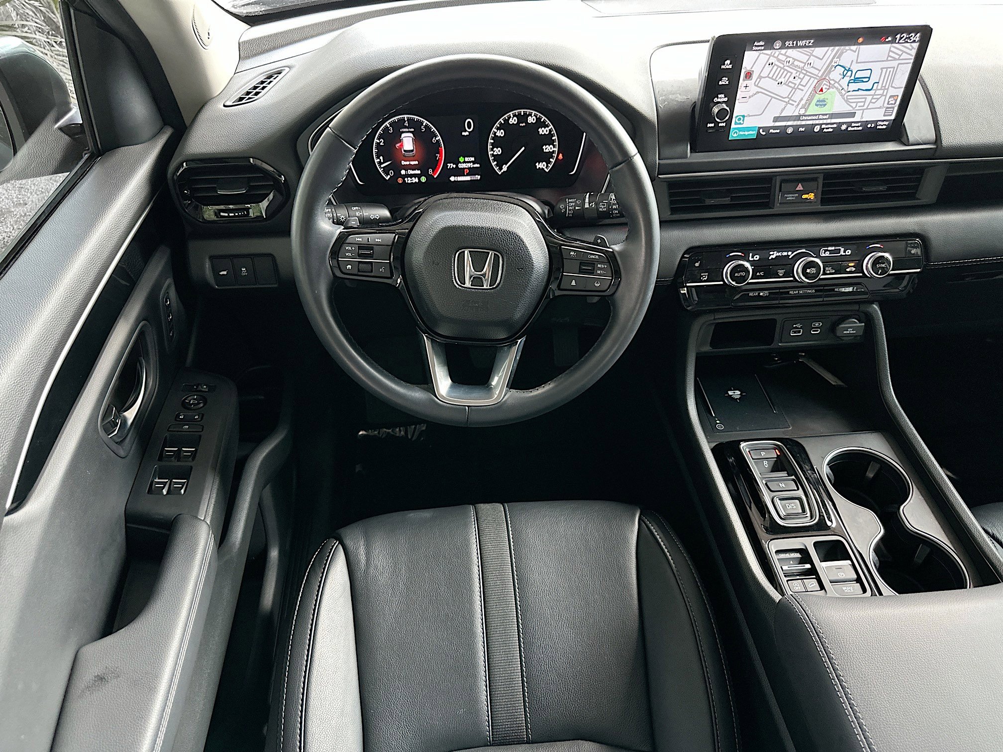 Used 2023 Honda Pilot Touring image 24