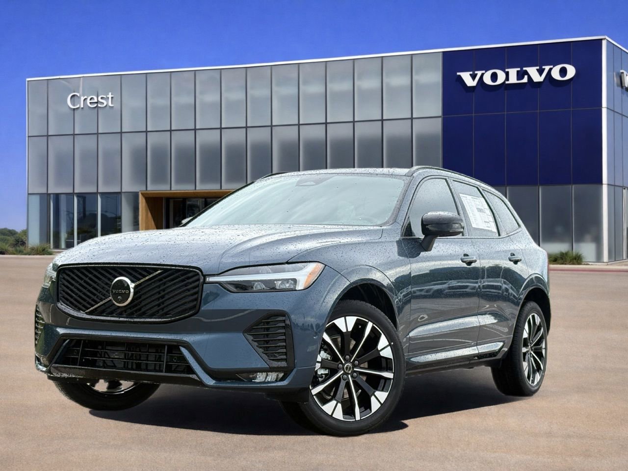 New 2026 Volvo XC60 B5 Plus