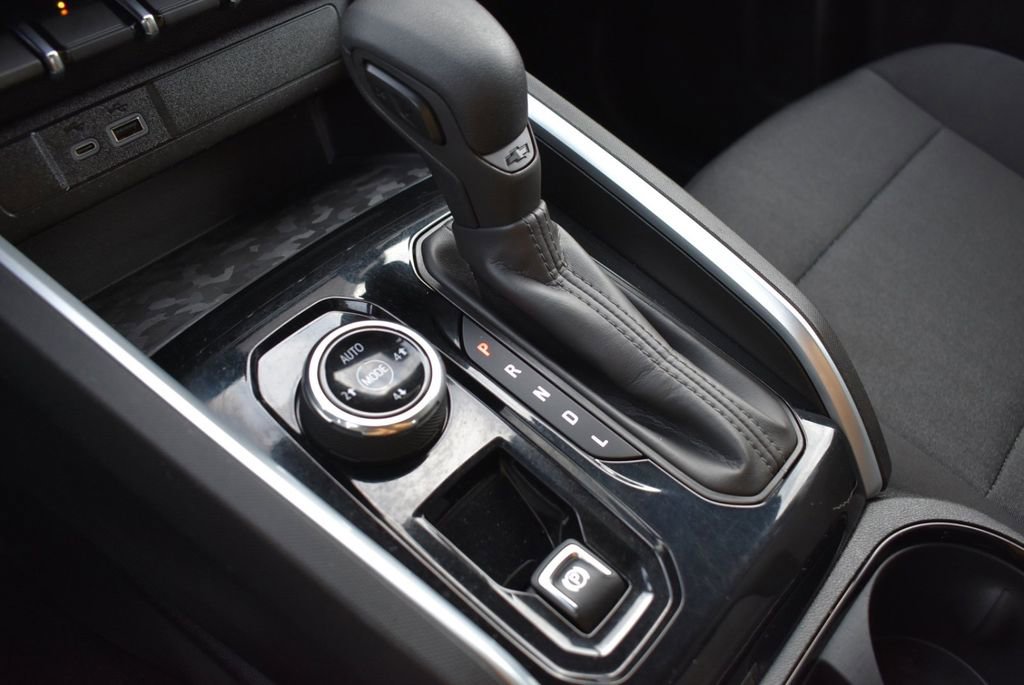 Used 2023 Chevrolet Colorado Trail Boss w/ Advanced Trailering Package image 20