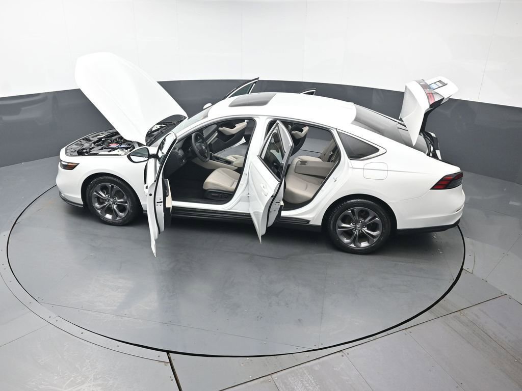Certified 2023 Honda Accord EX image 44