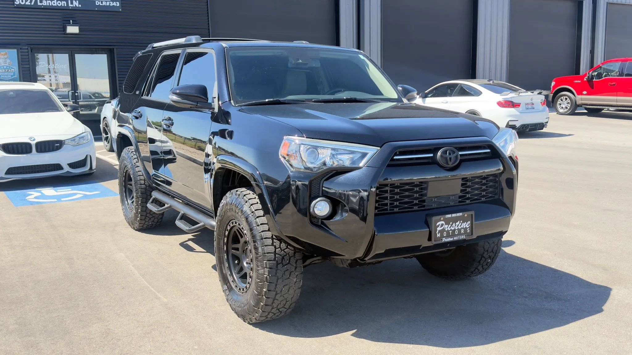 Used 2020 Toyota 4Runner SR5 Premium AWD/4WD image 2
