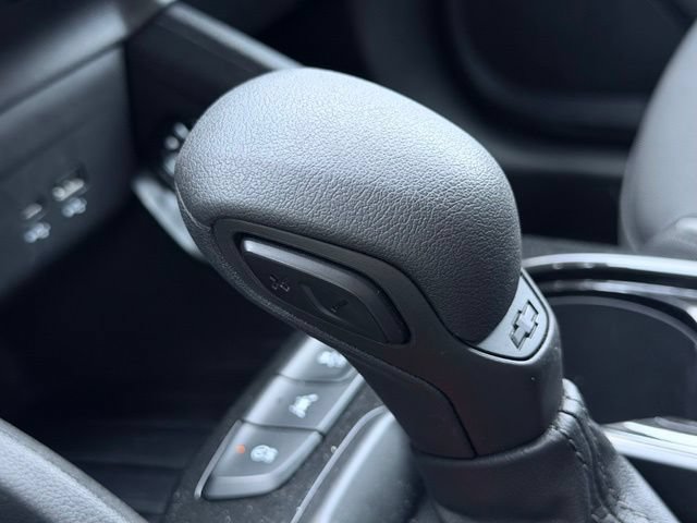 Used 2025 Chevrolet TrailBlazer LT AWD/4WD image 31