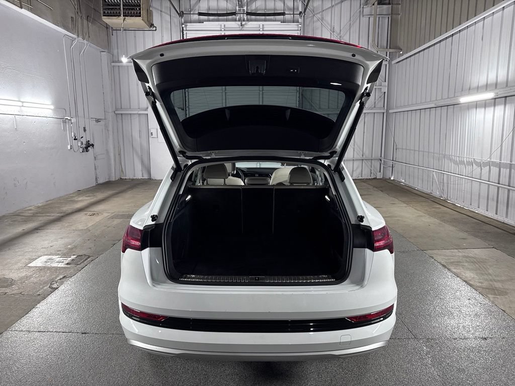 Used 2019 Audi e-tron Premium Plus w/ Cold Weather Package AWD/4WD image 57