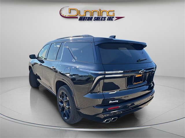 Used 2025 Chevrolet Traverse RS image 2