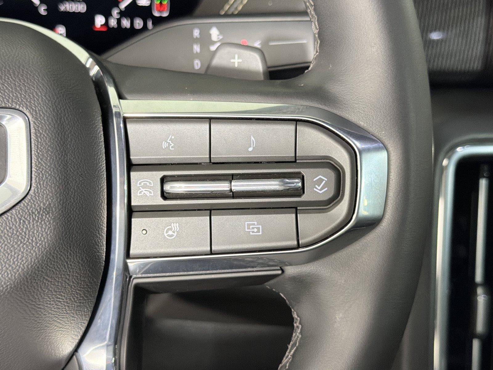 Used 2026 GMC Yukon XL Elevation w/ Elevation Premium Package RWD image 29