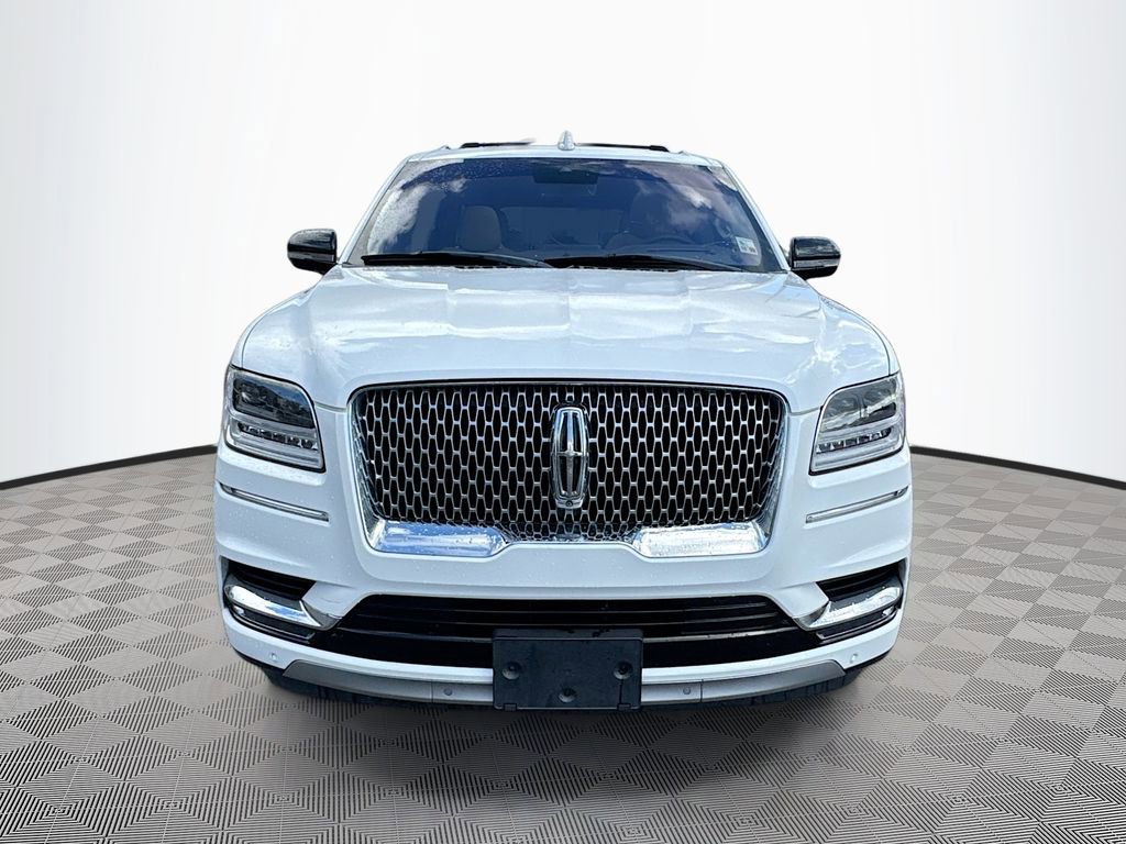 Used 2020 Lincoln Navigator L Reserve w/ Luxury Package image 2