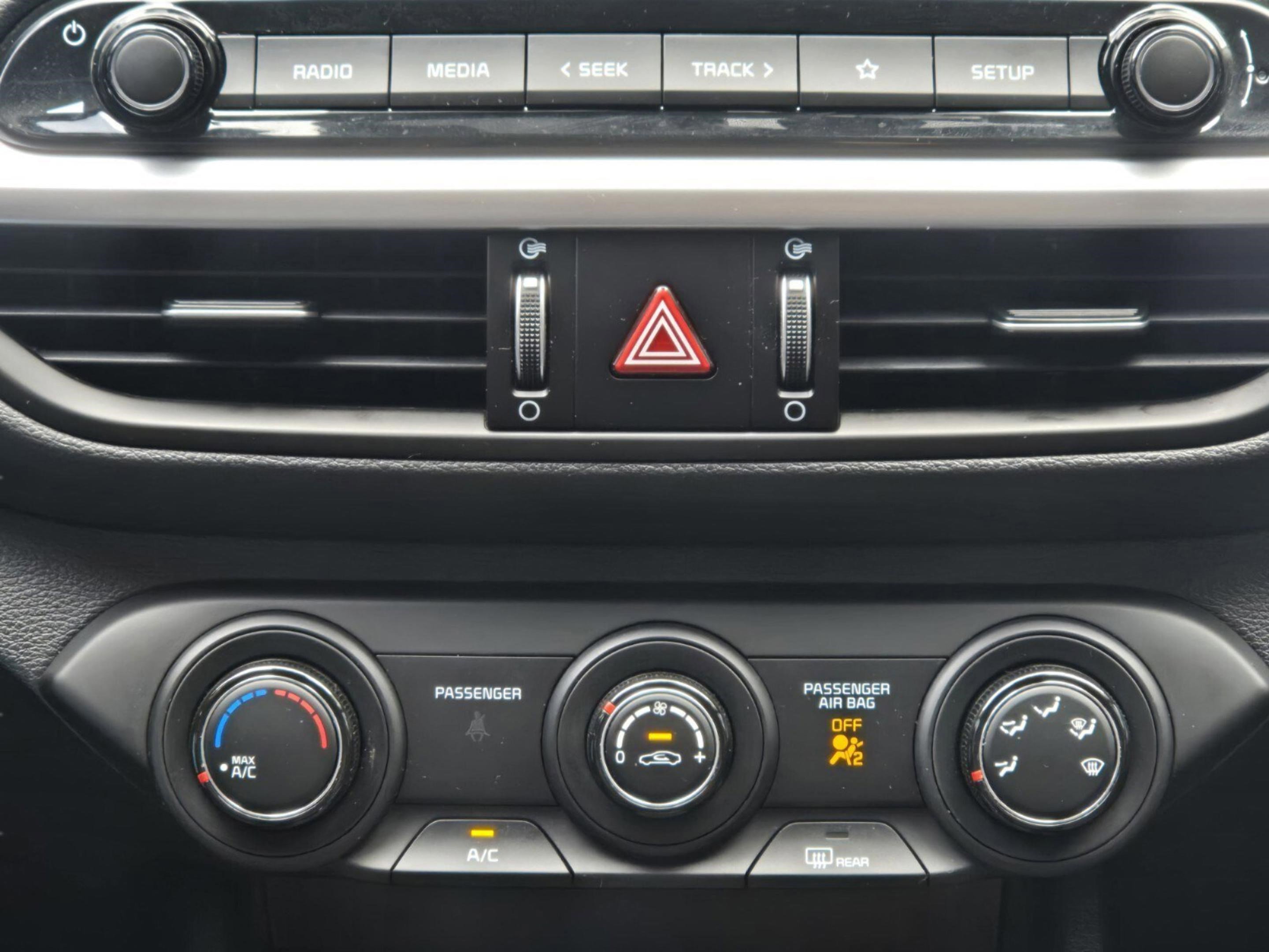 Used 2024 Kia Forte LXS w/ LXS Technology Package image 24