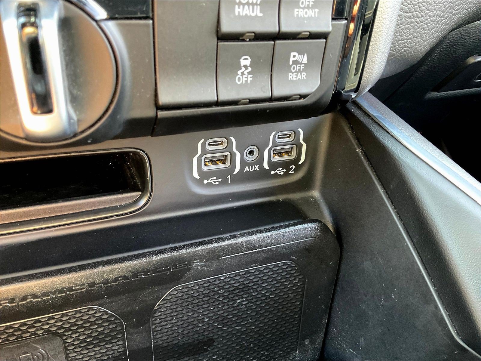 Used 2023 RAM 1500 Laramie AWD/4WD image 17