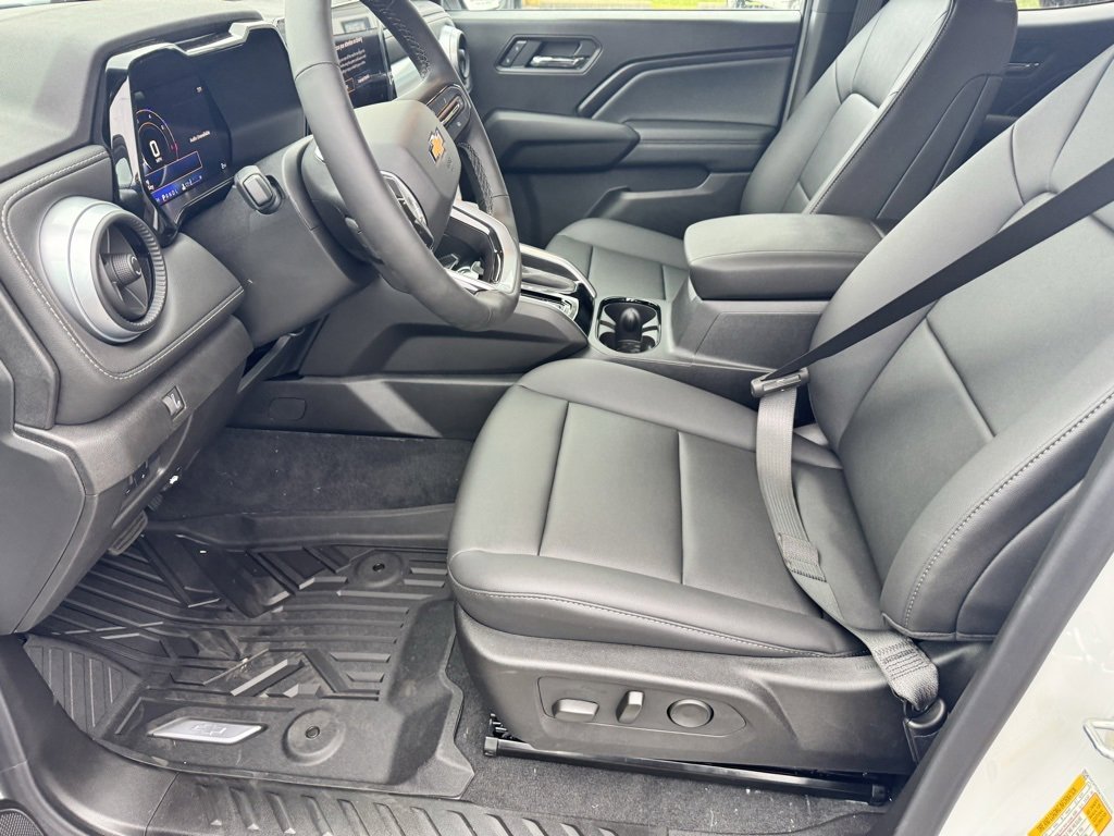 New 2025 Chevrolet Colorado LT w/ LT Convenience Package image 15