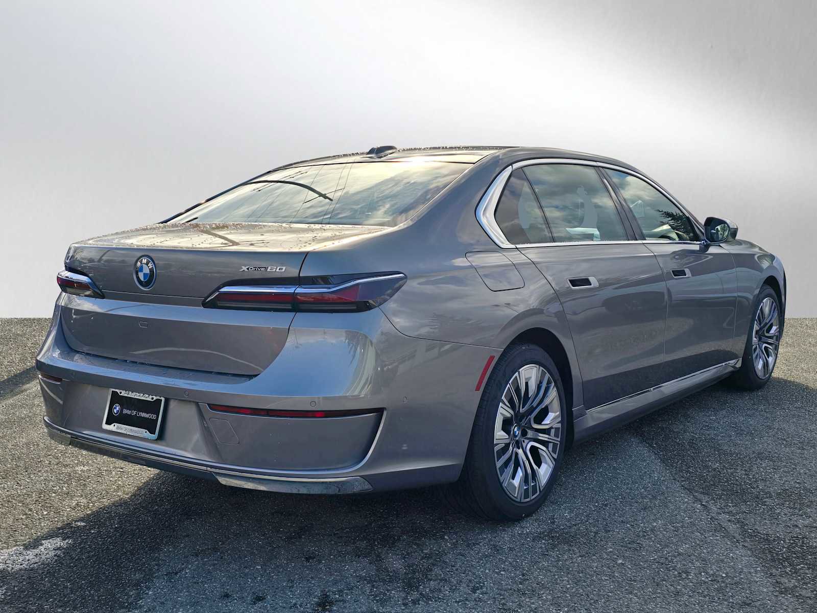 New 2025 BMW i7 xDrive60 image 5