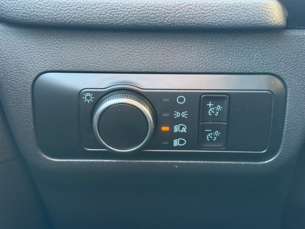 Used 2025 Ford Escape Active image 9