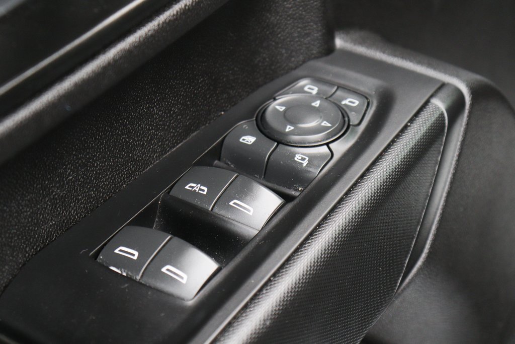 Used 2022 Chevrolet Silverado 2500 Custom w/ Custom Value Package image 16