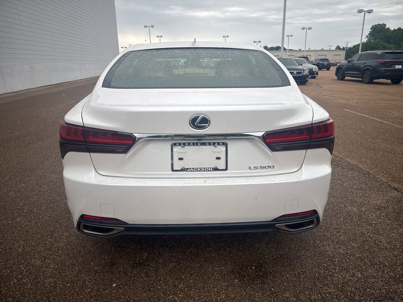 Used 2022 Lexus LS 500 RWD image 6
