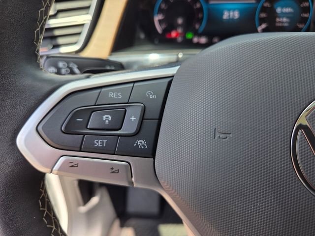 Used 2024 Volkswagen Atlas SE FWD image 13
