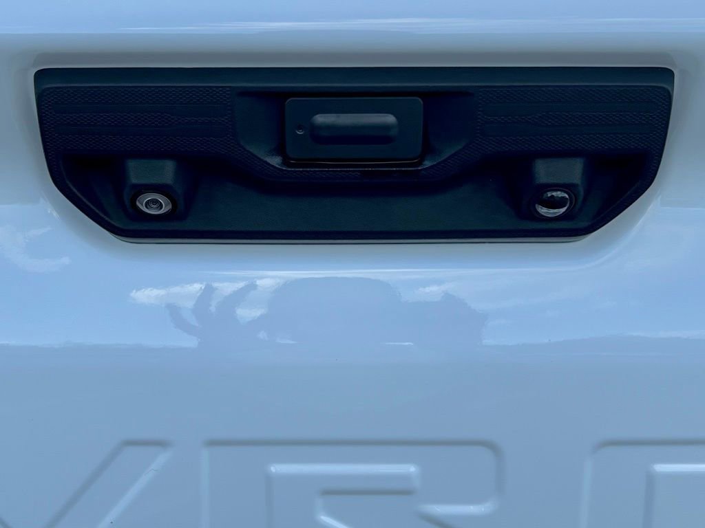 Used 2022 Chevrolet Silverado 2500 LTZ w/ LTZ Plus Package image 9